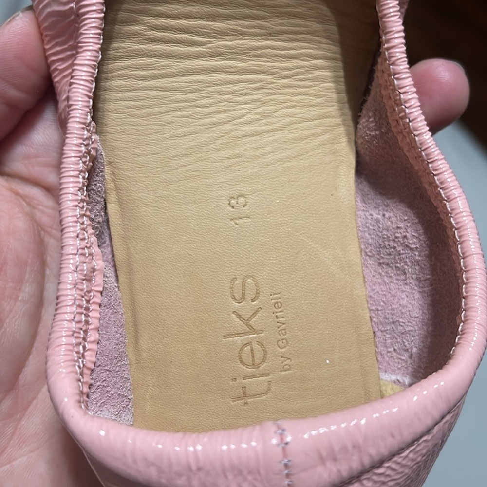 Tieks girls flats NWOT - Picture 3 of 4